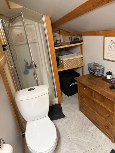 Adorable 3-bedroom Home with Heat and AC in charming Valentine