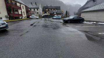 Apartment, 2 Bedrooms, Balcony | Property grounds