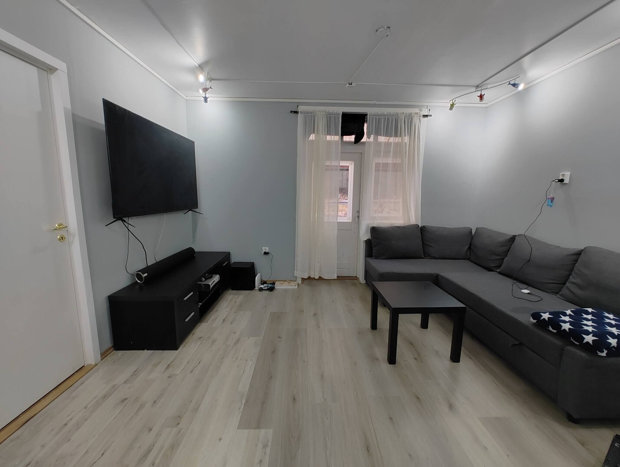 Apartment, 2 Bedrooms, Balcony | Living room