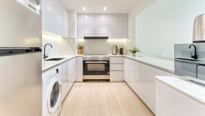 Ảnh chưa phân loại, 3 trong số 34 ảnh, nút