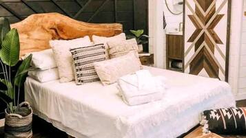 1 bedroom, bed sheets