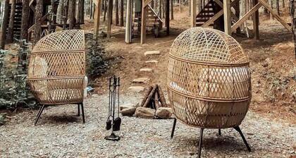Secluded Treehouse Rental Ideal for Glamping in Alabama