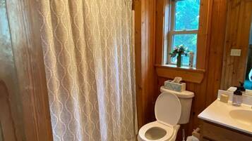 Towels, soap, shampoo, toilet paper