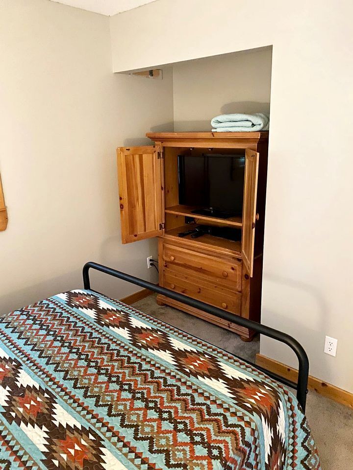 4 Schlafzimmer, Bügeleisen/Bügelbrett, WLAN, Bettwäsche