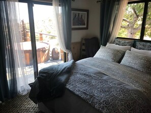 Iron/ironing board, WiFi, bed sheets - StarBeloved Temple Ranch (Yucca Valley)