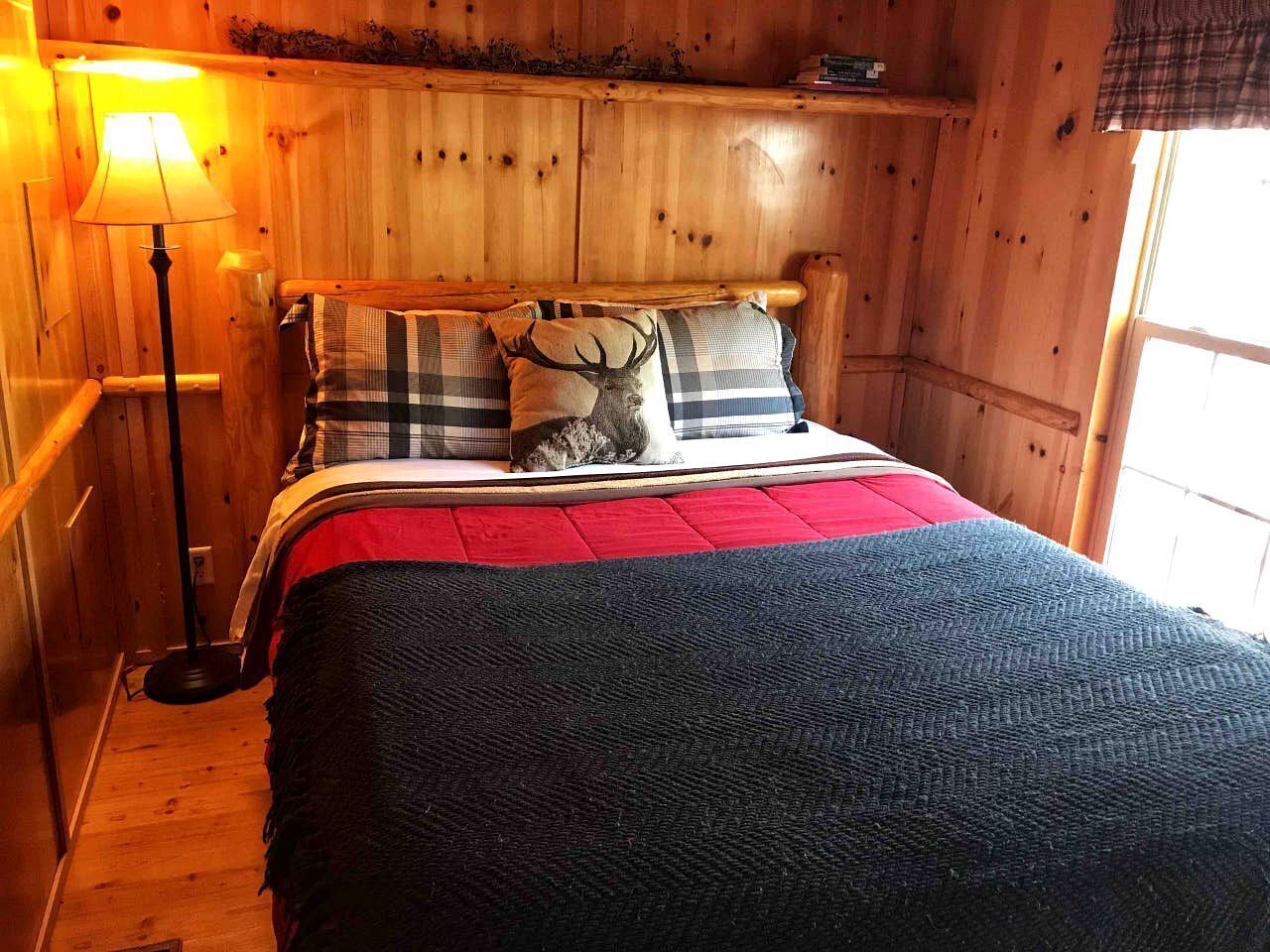 2 Schlafzimmer, Zimmersafe, Schreibtisch, Bügeleisen/Bügelbrett