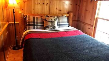 2 Schlafzimmer, Zimmersafe, Schreibtisch, Bügeleisen/Bügelbrett