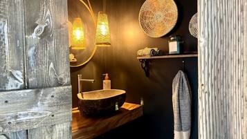 Towels, toilet paper
