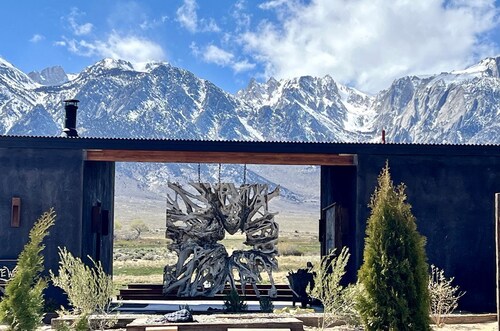 Luxury Design Rental with Breathtaking Mountain Views in Lone Pine, California