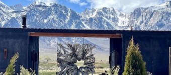 Luxury Design Rental with Breathtaking Mountain Views in Lone Pine, California