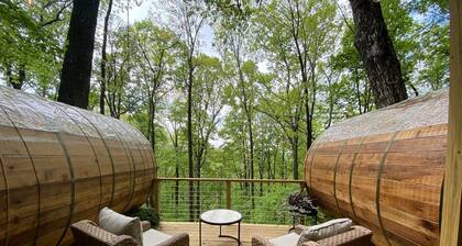 Canopy Treehouse - Glamp Design with Amazing Views, Wildwood, GA