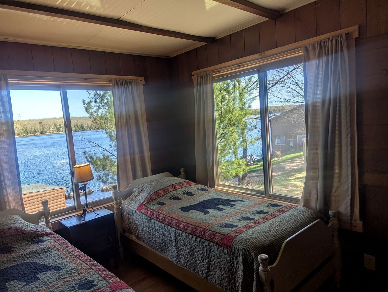 4 bedrooms, WiFi, bed sheets