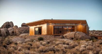 Stunning Lone Pine Accommodation for Romantic Getaways in California