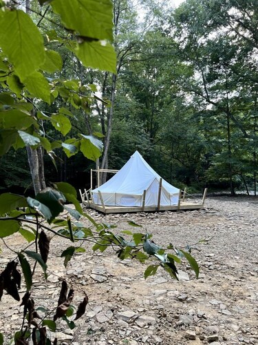 Lovely Bell Tent with Spacious Interior Great for Small Groups in Pennsylvania