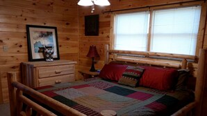 Unclassified image, 4 of 19, button - Spectacular Woodland Cabin near Smoky Mountains in Sevierville, Tennessee (Sevierville)