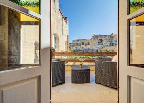 Premium 4BR home with Pool, Space & Style