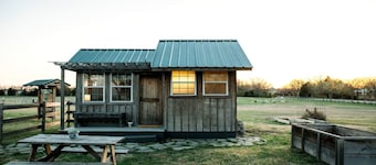 Rustic Tiny House Rental for Weekend Getaways from Dallas