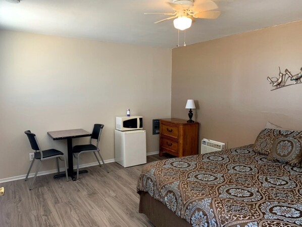 WiFi, bed sheets, wheelchair access