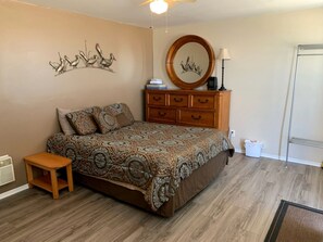 WiFi, bed sheets, wheelchair access