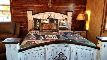 1 bedroom, in-room safe, WiFi, bed sheets