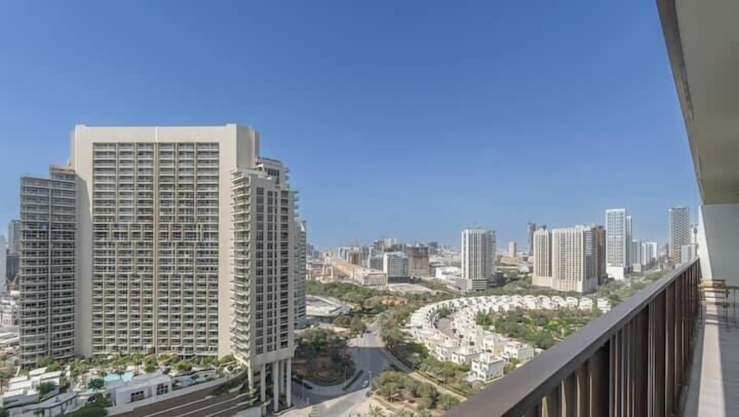 Apartamento superluxo, sacada, vista para o parque | Sacada