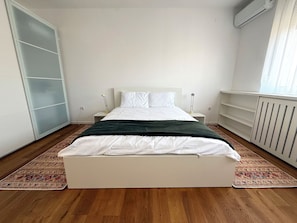1 bedroom, iron/ironing board, bed sheets