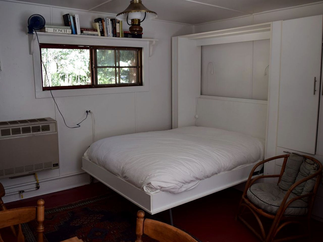 1 bedroom, iron/ironing board, bed sheets