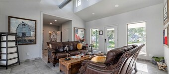 Newly Renovated Camper with Fresh Decor and Tiny Deck in Texas