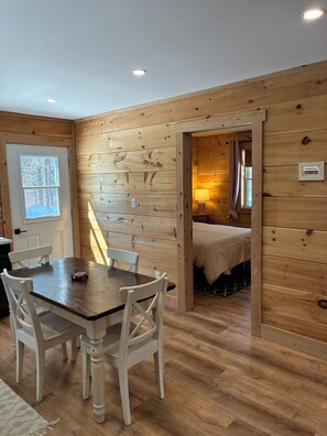 Dining - Newly Built cabin in the woods. Steps from the Miramichi River and trails (Blackville)