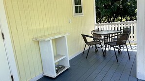 Unclassified image, 2 of 31, button - Cozy Cottage on a Tropical Fruit Farm for a Peaceful Escape near Homestead, Florida (Homestead)