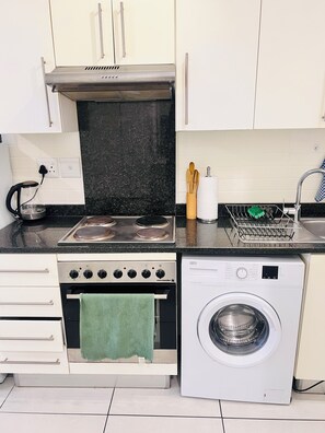 Private kitchen - City junction studio apartment in the CBD town (Windhoek)