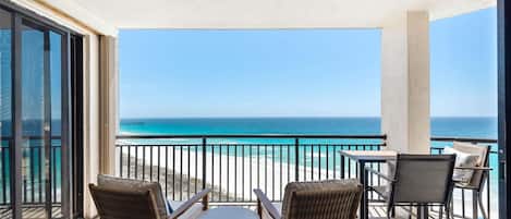 Condo, Multiple Beds (Navarre Towers 1202 - The Penthouse P) | Outdoor dining