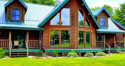 Spacious Vacation Rental Perfect for Family Reunions near Pittsburgh, Pennsylvania