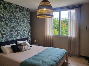 1 bedroom, WiFi, bed sheets - Single room (Montluçon)