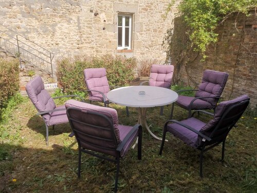 "Le 37.2" logement entier T1 
centre ville au calme
Animal de compagnie accepté