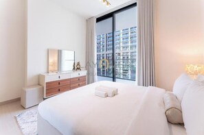 Apartment, Balcony, City View - Layover Holiday Homes (Dubai)