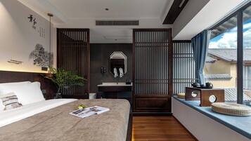 Blackout drapes, soundproofing, iron/ironing board, free WiFi