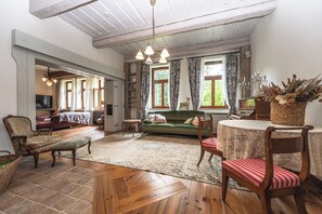 Living area - Chateau du Golf, next to the Golf Resort Malevil (Liberec)