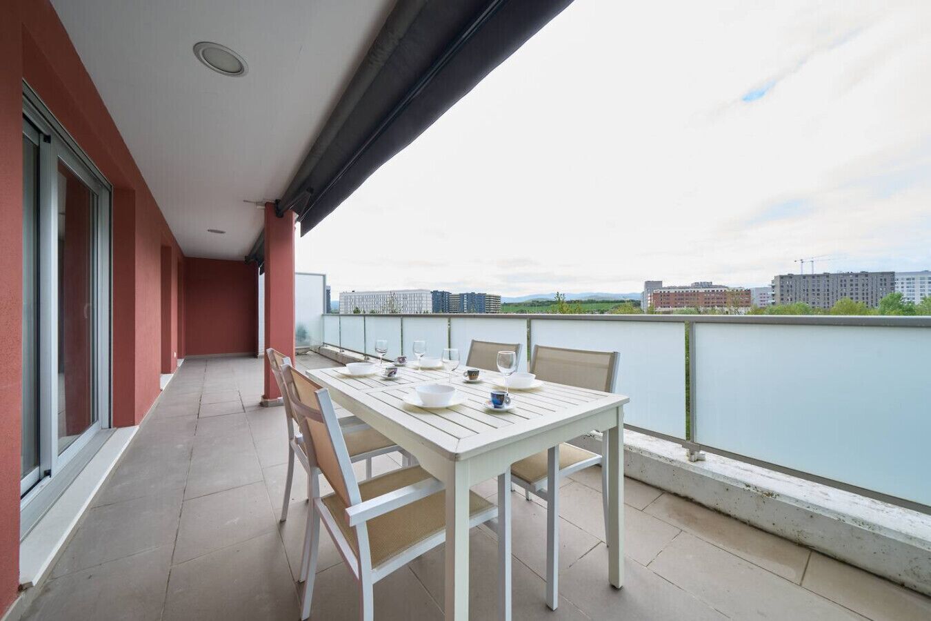 屋外ダイニングエリア