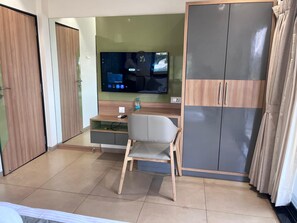 Classic-dobbeltværelse - balkon - udsigt til dal | Interiør