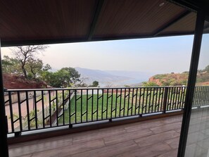 Economy Double Room, Balcony, Valley View | Property grounds - DEL LUUNA (Gureghar)
