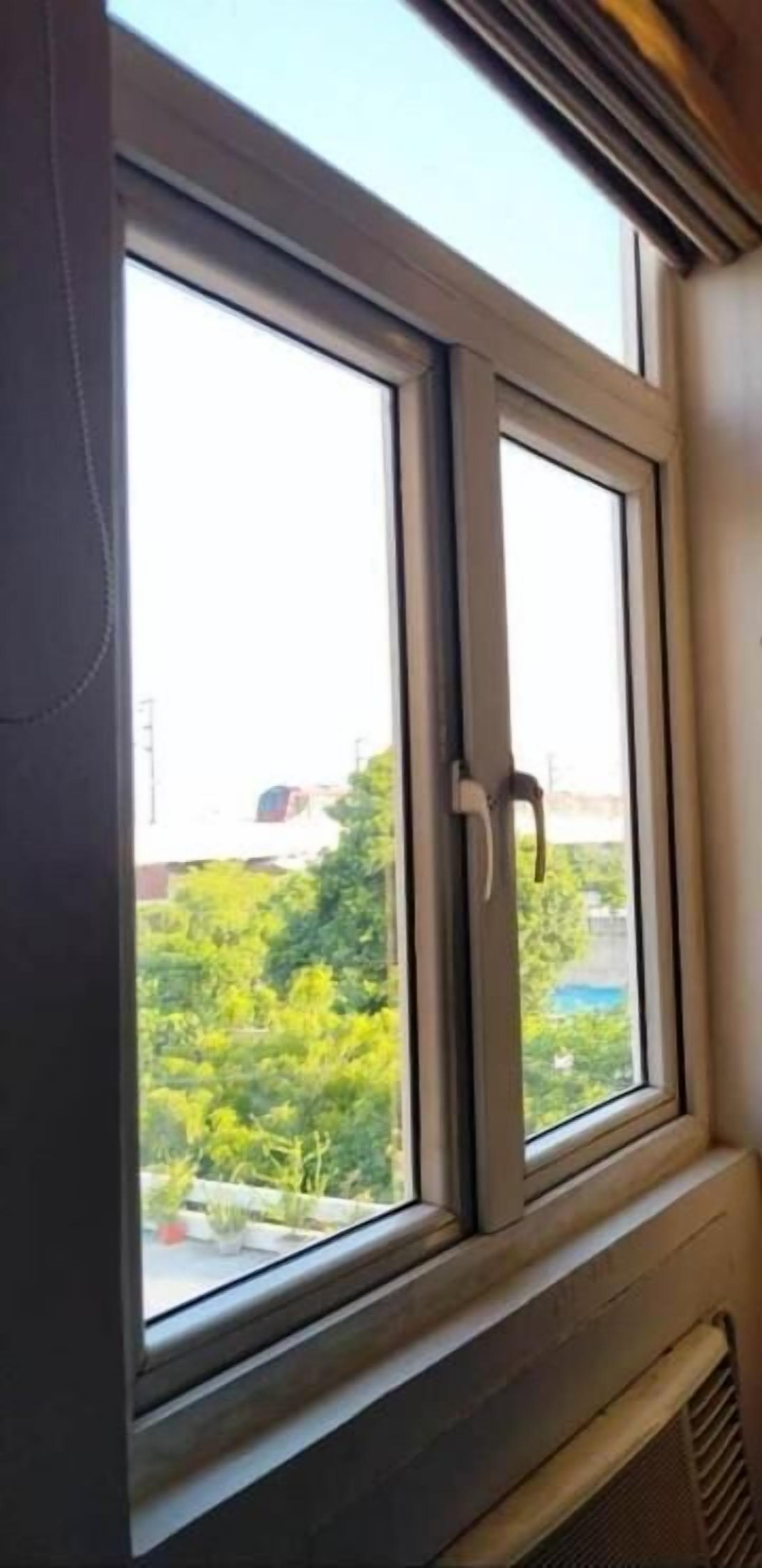 Deluxe Double Room, City View | Interior