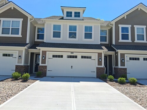 New 3-bedroom condo in charming Cumberland. Close to shopping and restaurants.