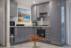Private kitchen - Cosy one bed flat near Liverpool Anfield Stadium(LFC),great view and parkings (Liverpool)