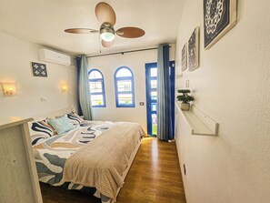 1 bedroom, iron/ironing board, WiFi, bed sheets - CASA SOL beautiful bungalow located in Campo International Maspalomas G. Canary Islands (CN)