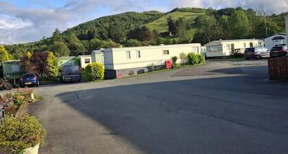 Twin Ayre Cabin Retreat, Welshpool