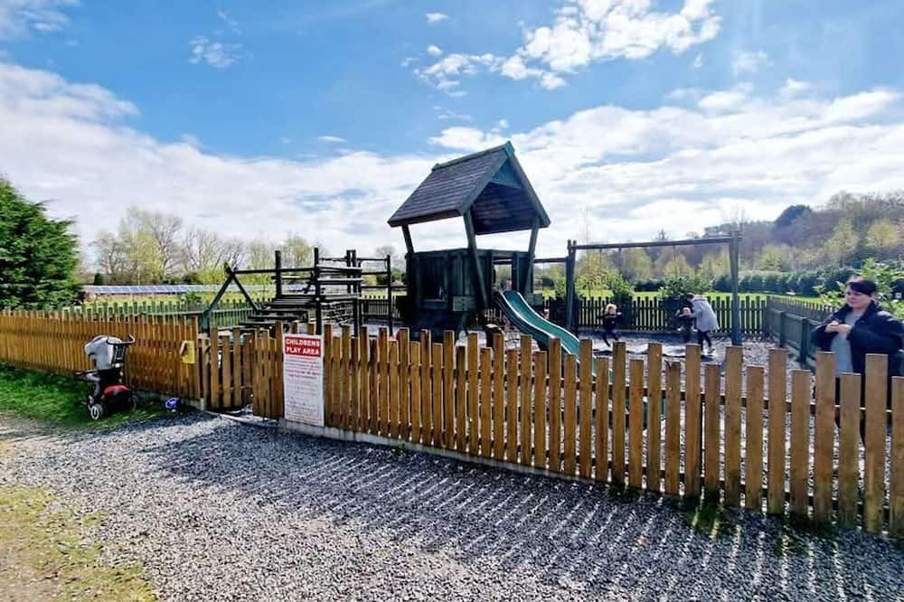 Twin Ayre Cabin Retreat, Welshpool - Cwm Cewydd
