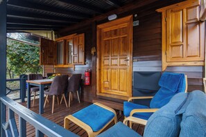 Family House, 2 Bedrooms, Partial Sea View | Outdoor dining