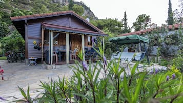 Family House, 2 Bedrooms, Partial Sea View | Exterior