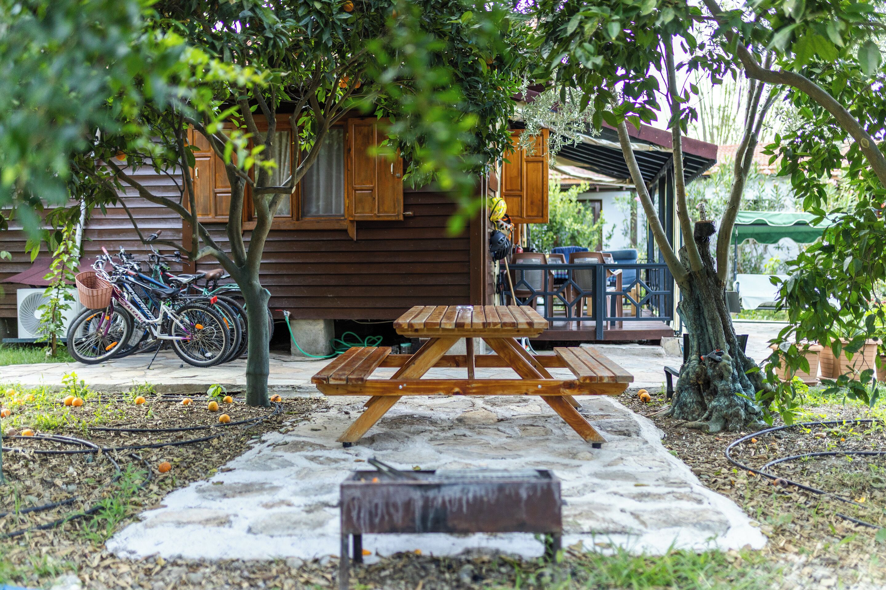 ファミリー ハウス ガーデンビュー | 屋外ダイニングエリア